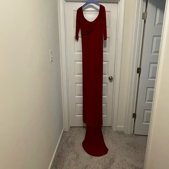 EUC Sew Trendy Fashion & Accessories Maternity & Photoshoot Red Burgundy Gown - Picture 10 of 14